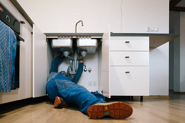 Professional Plumbing technician working in Altamont, IL